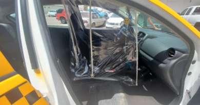 Isolating capsule added to taxis to prevent Covid spread in Nogales border. The Border Reports