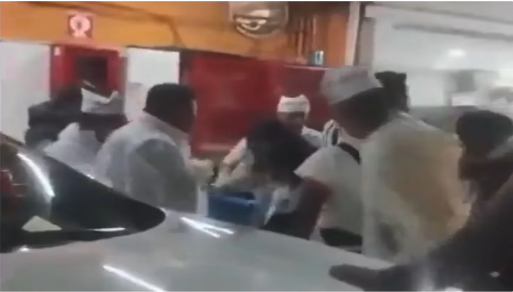 Personal del restaurante El Borrego Viudo golpea a comensales que alegaban cobro excesivo.