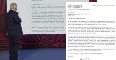 AMLO muestra cartas a Trump y Biden en las que abogaba a favor de Julian Assange, fundador de Wikileaks.