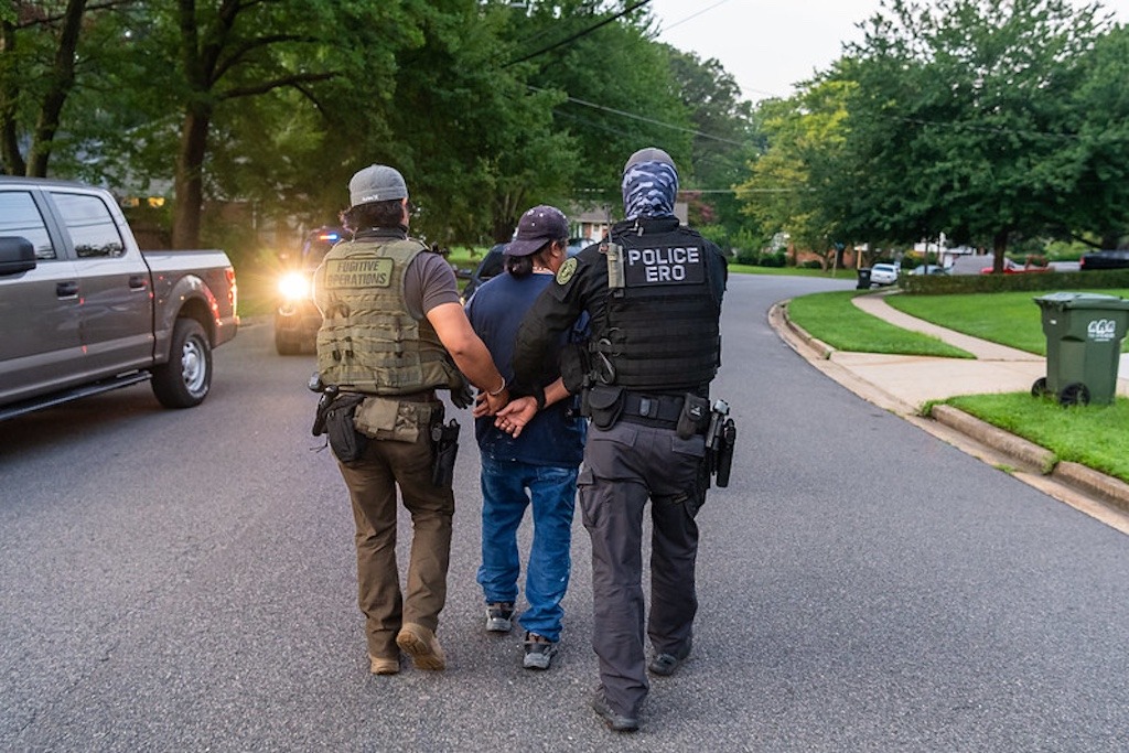 Encarcelan a mexicanos por resistirse al ICE en Metro Atlanta, Georgia. 📸 ICE
