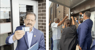 ICE niega acceso a Centro de Detención en Chicago a congresistas.