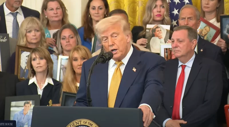 El Presidente Donald Trump acusa que México está petrificado ante los cárteles del narcotráfico.📸 WH/The Border Reports