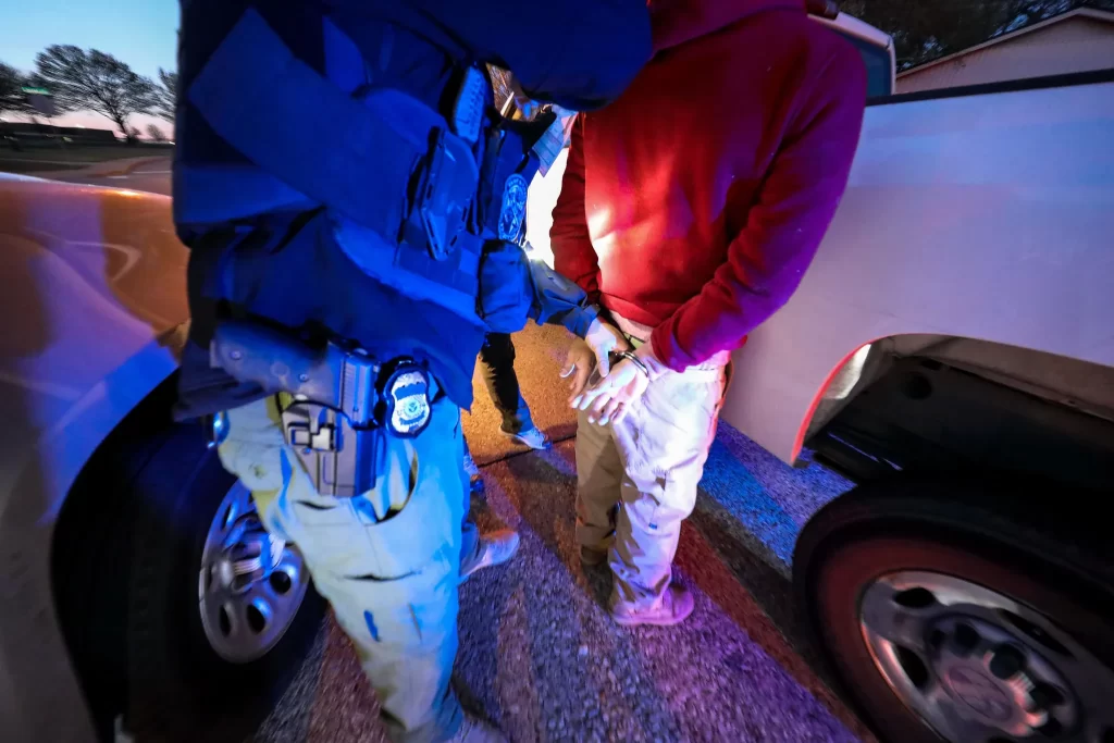 DHS suma 5 mil arrestos en Los Ángeles, California desde junio que inició con redadas masivas. 📸 ICE-The Border Reports