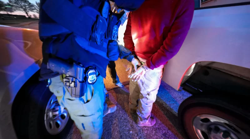DHS suma 5 mil arrestos en Los Ángeles, California desde junio que inició con redadas masivas. 📸 ICE-The Border Reports
