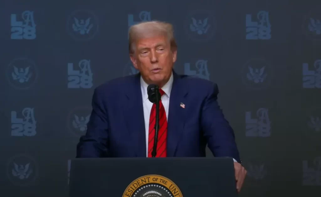Trump asegura haber detenido cinco guerras en meses.📸 WH-The Border Reports