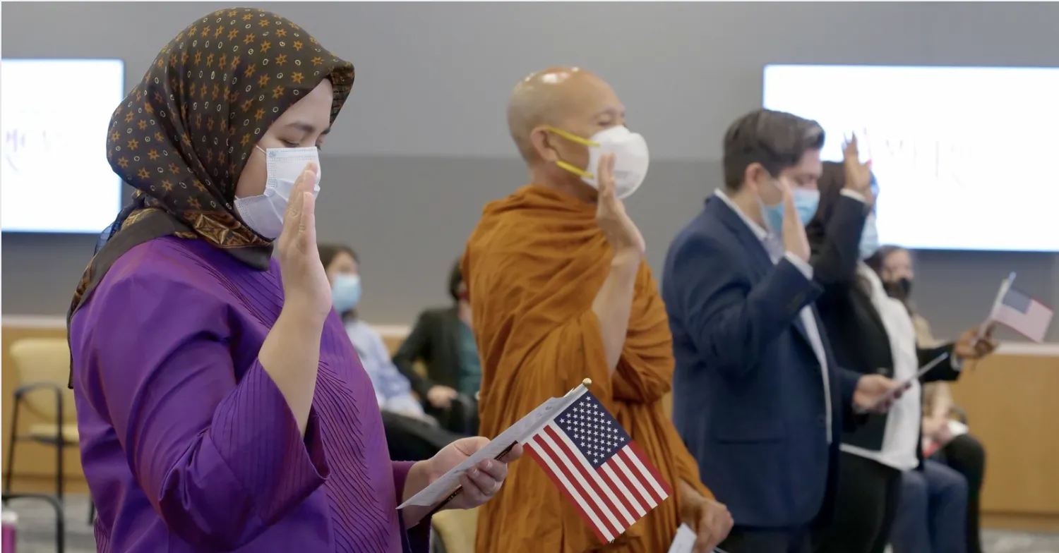 USCIS elimina entrevistas en algunos casos de asilo para acelerar procesos en Estados Unidos