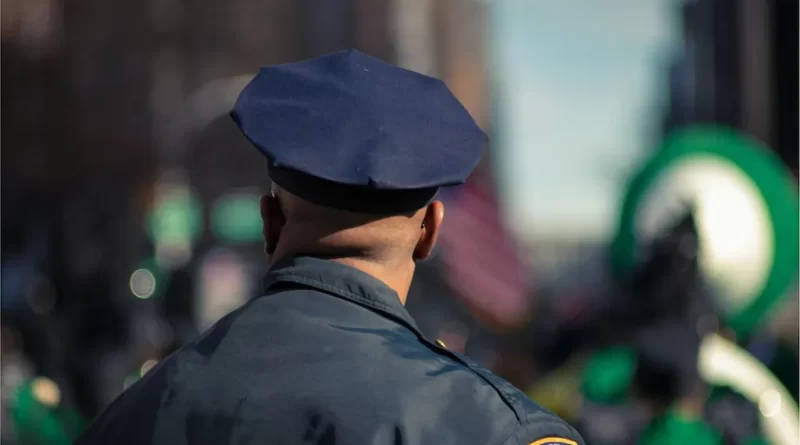 Noticias policiacas de Atlanta, los arrestos por un homicidio y acuchillado al 18 de septiembre 2025. 📸 Unsplash-Fred Moon-The Border Reports