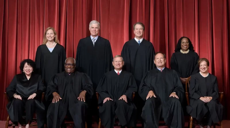 Corte Suprema elimina TPS para 300 mil venezolanos en Estados Unidos. Pic-SupremeCourt-The Border Reports