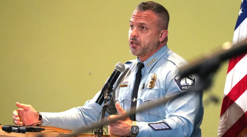 Saturan de denuncias de encapuchados deteniendo migrantes en Minneapolis, Minnesota. 📸 MPD-The Border Reports