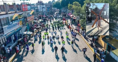 Policías de la SSC intervinieron en una pelea campal durante la representación del Viacrucis en Iztapalapa, CDMX. Especial-The Border Reports