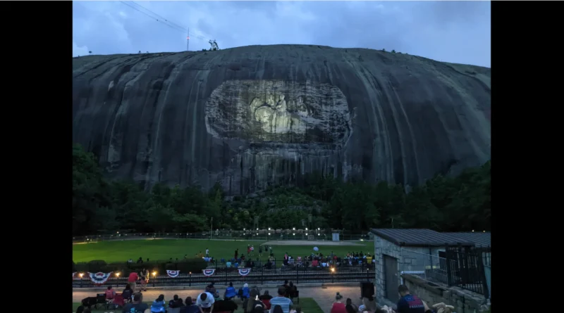 Casi 500 empleados de Stone Mountain Park enfrentan despidos en junio, checa los detalles. The Border Reports