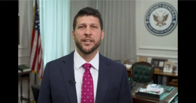 “La IA debe avanzar a la humanidad, no destruirla”: Florida abre investigación contra ChatGPT tras masacre en FSU El Fiscal General de Florida James Uthmeier anuncia investigación contra ChatGPT y OpenAI por tiroteo en FSU. redes-The Border Reports