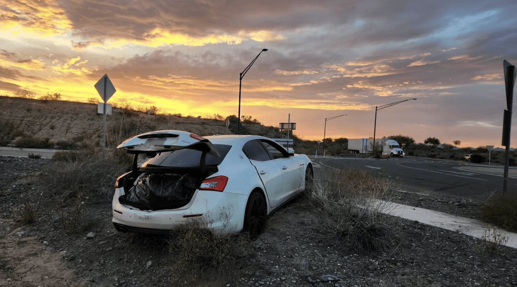 Conductor presuntamente drogado protagoniza persecución en Arizona. pic-AZDPS-The Border Reports